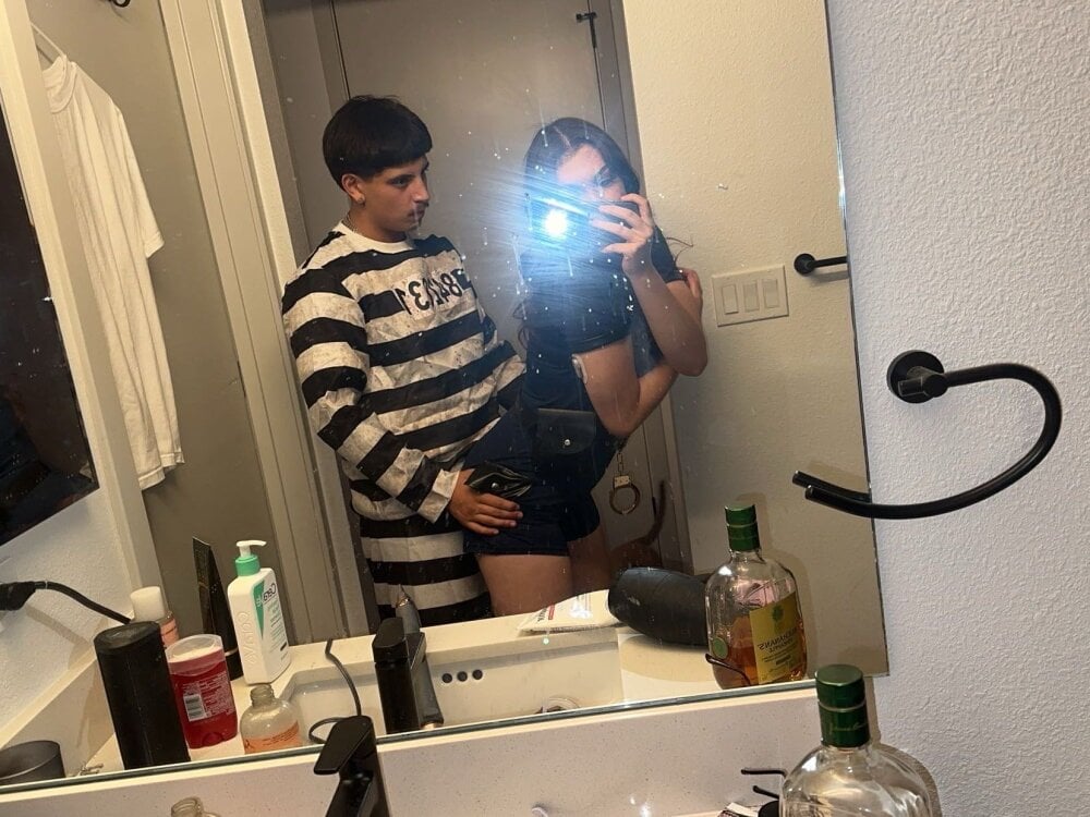 Live sex webcam photo for BigDkams1469 #290204923