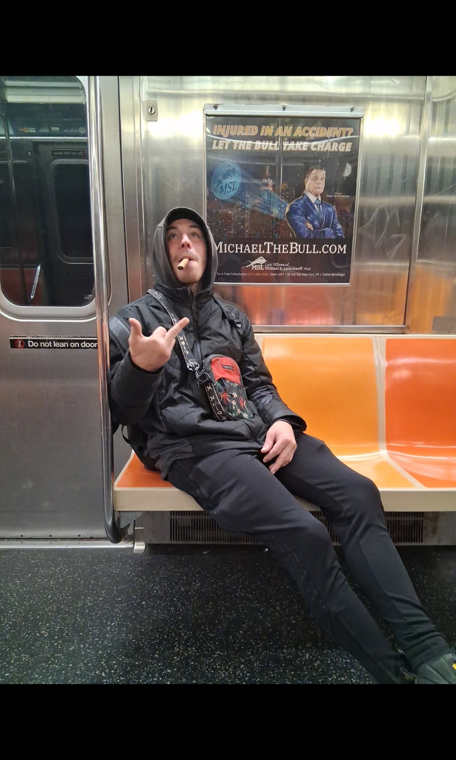 Tommy120723's Offline XXX Chat