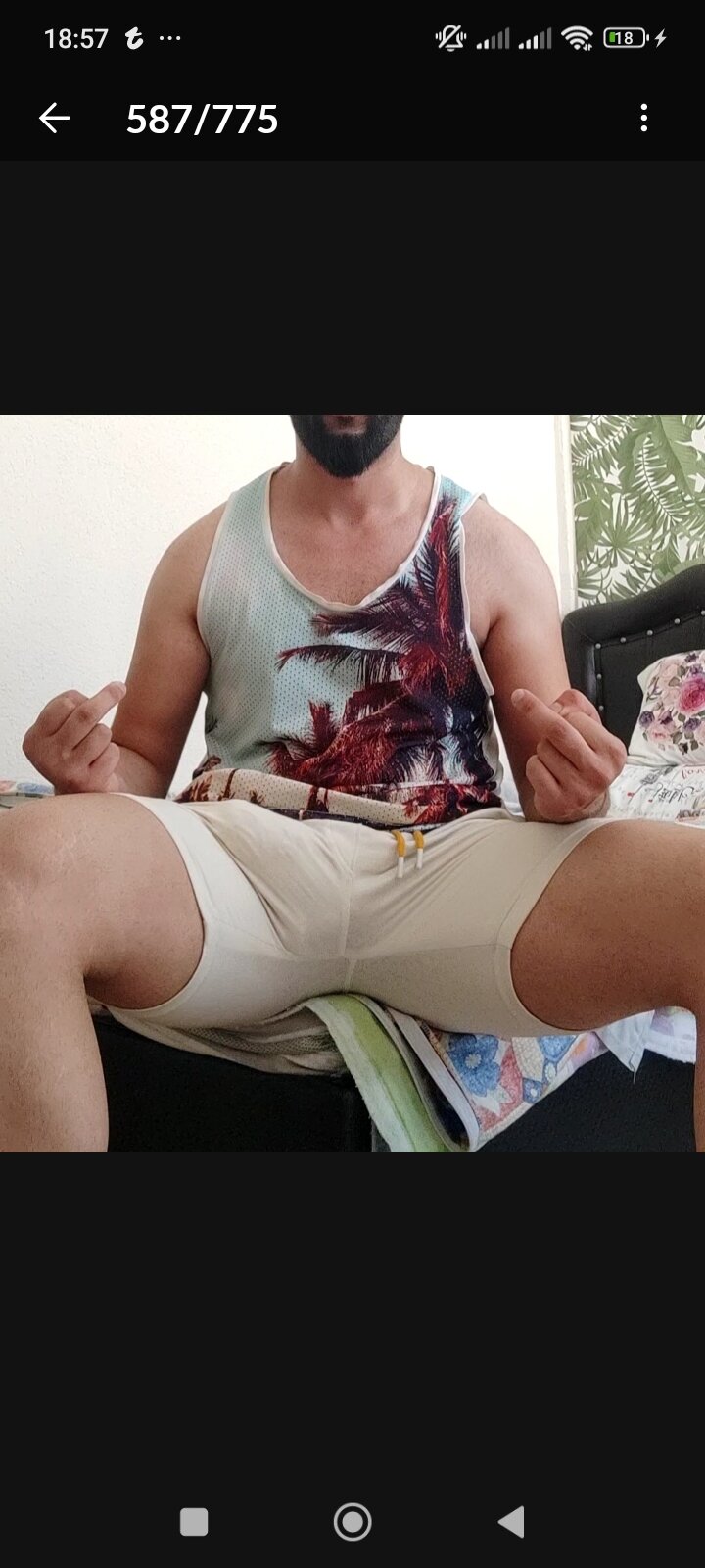 Ayoub--Nik live webcam