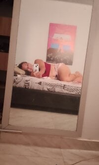 conejita-playboy's Offline Chat Room