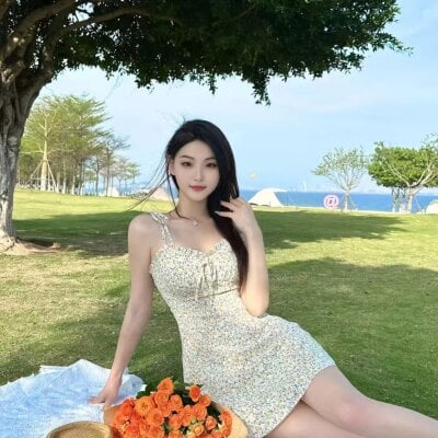 YYing-2025 Female New Webcam Adult