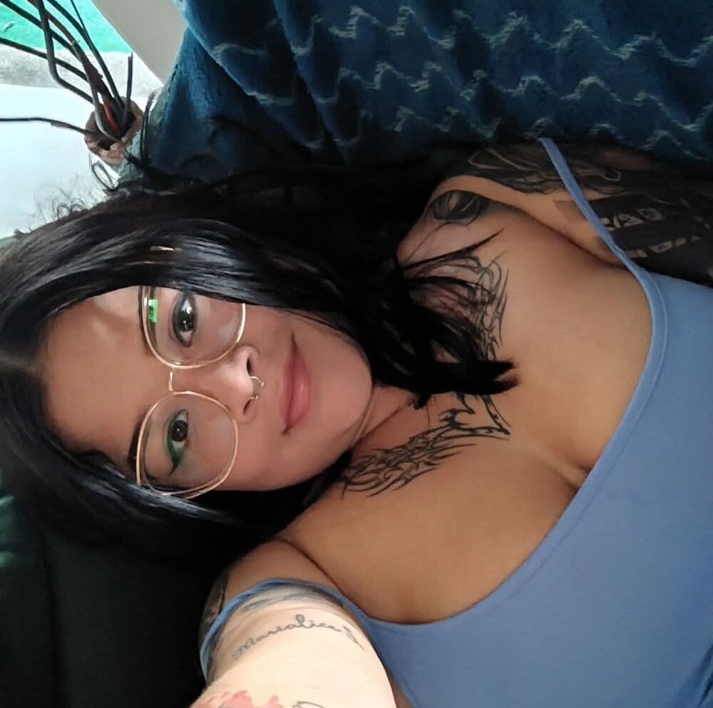 Cami_Bukele profile