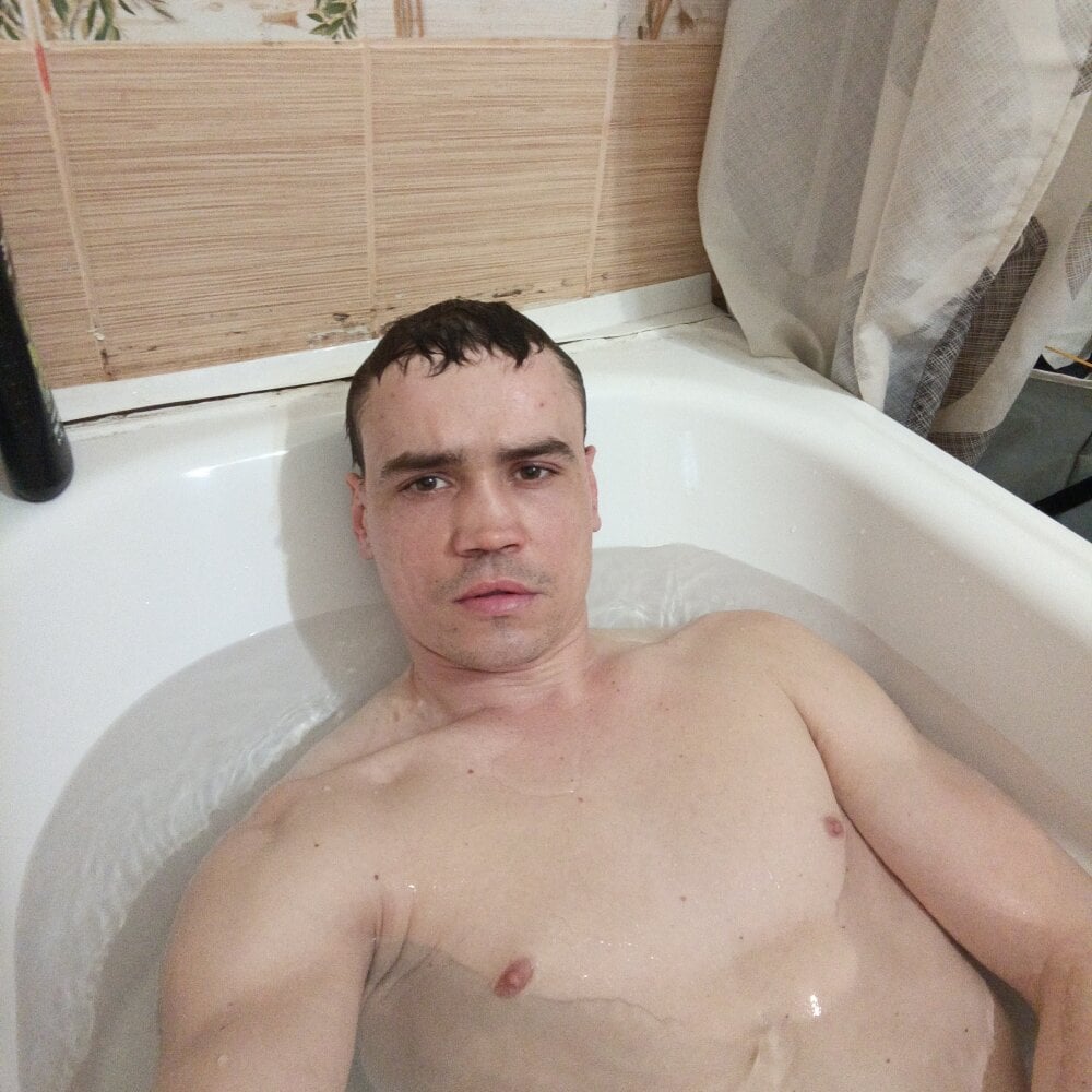 desantnik93 from stripchat