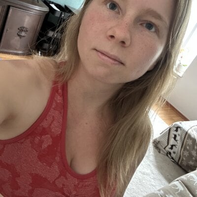 SweetLucy96 Female Bigtits Online Cam Porn