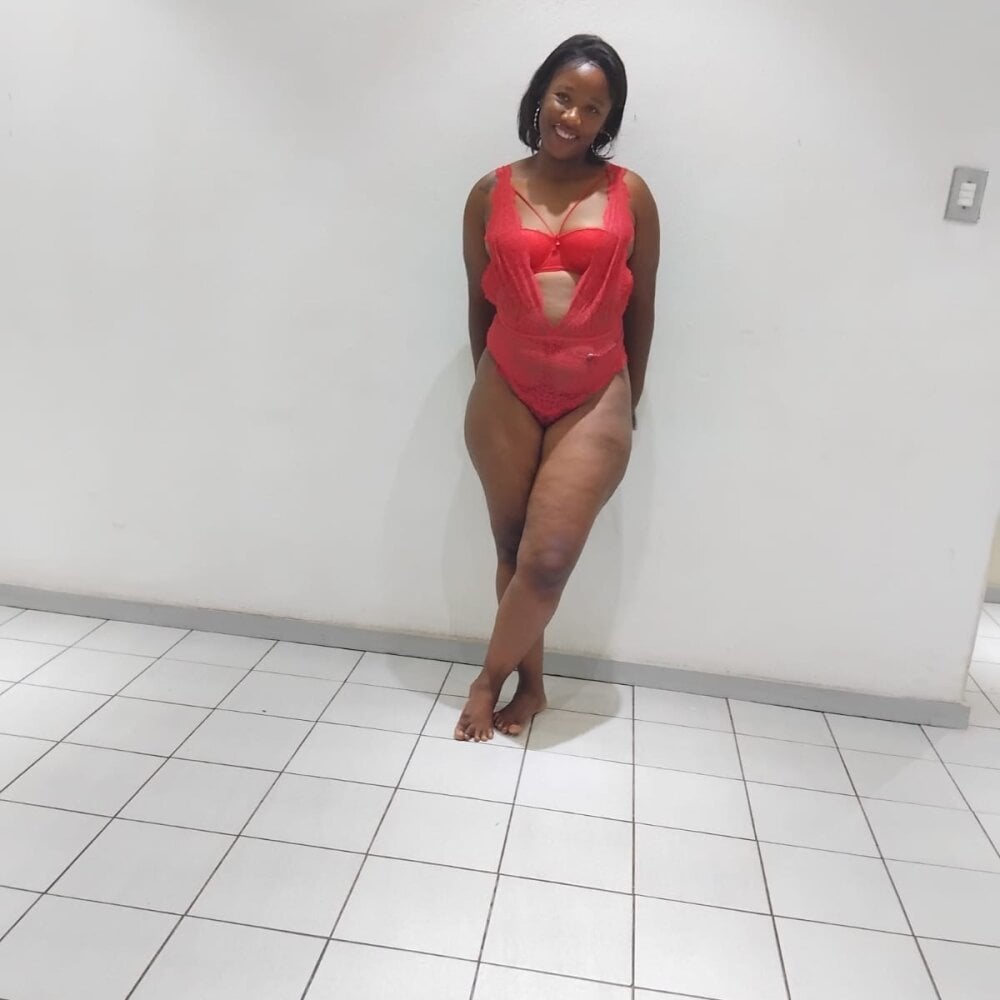 sexlivecamsites.com puffyeyex livesex profile in stuck-on-ur-mind3 cams