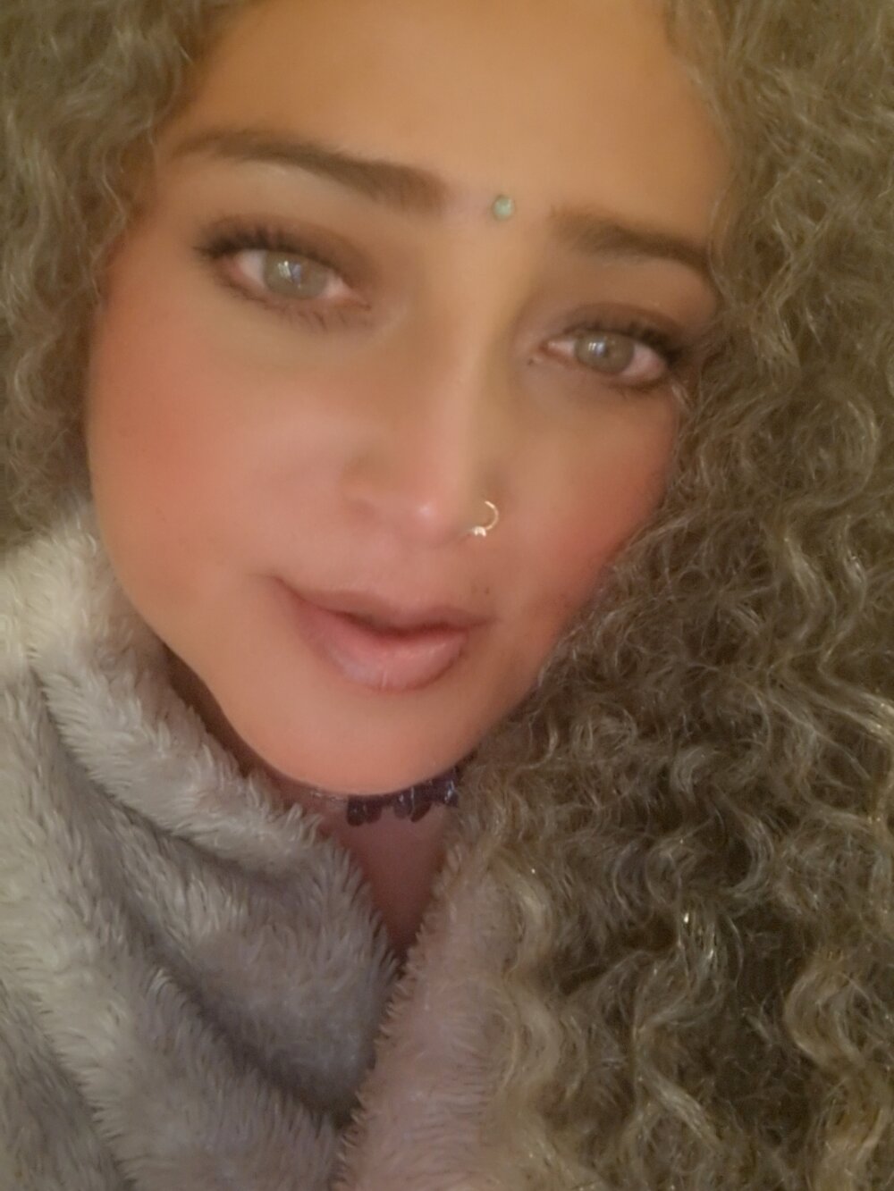 glamcambabes.com melodyhockier livesex profile in green-eyes cams