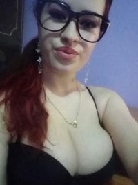 katySwity's Offline Chat Room
