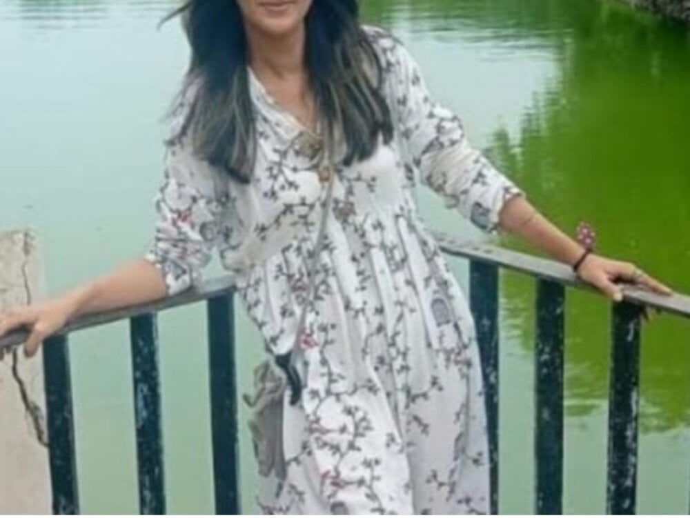 Cute-Chhavi