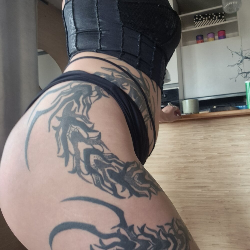 rudecam.live matouxx livesex profile in hairy cams