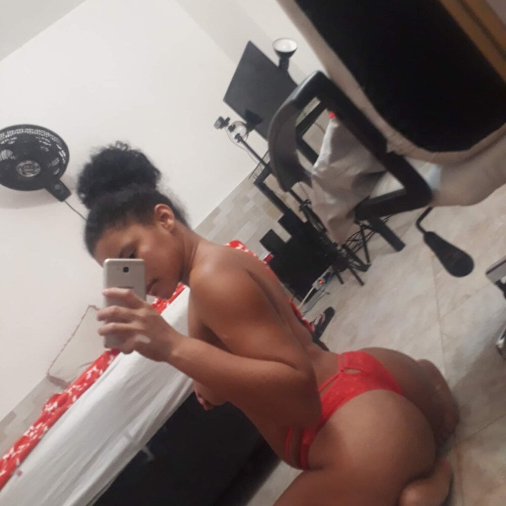 Daissy_ferrer 🌳 live online chat