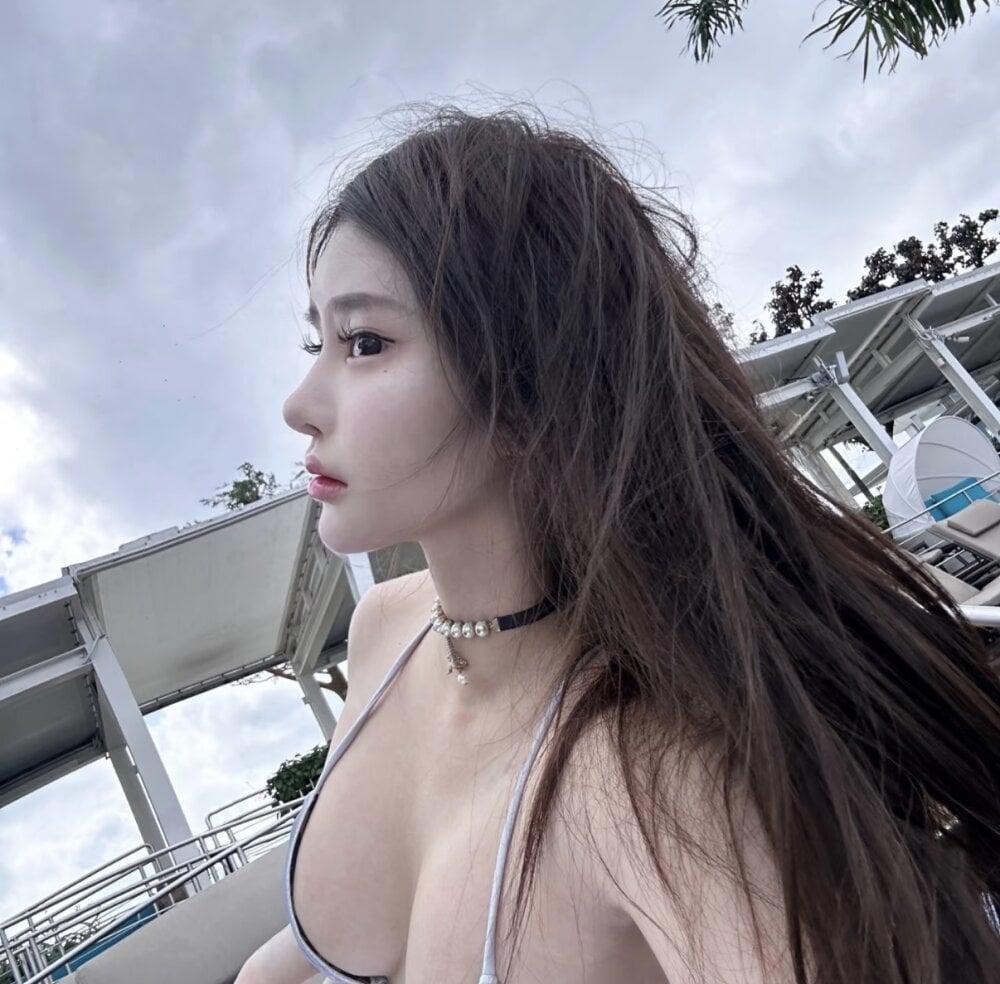 myliveeroticcams.com rella3322 livesex profile in col cams