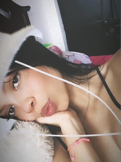Baby_Emily18 🦌 webcam chat