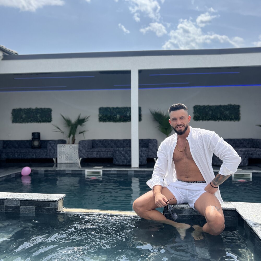 LoverMike_ profile