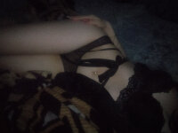 Leslie_Dollls' Offline XXX Chat