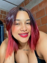 AdaraTastty's webcam live show