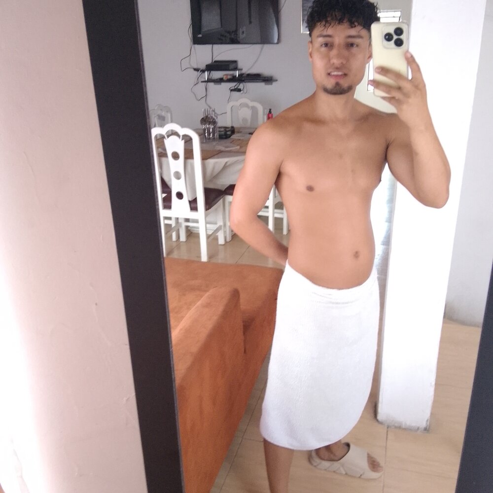 sebasbabyhot profile