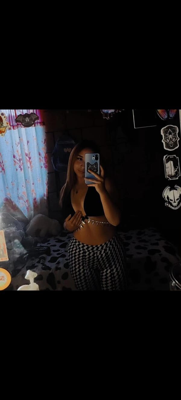 elle_tay