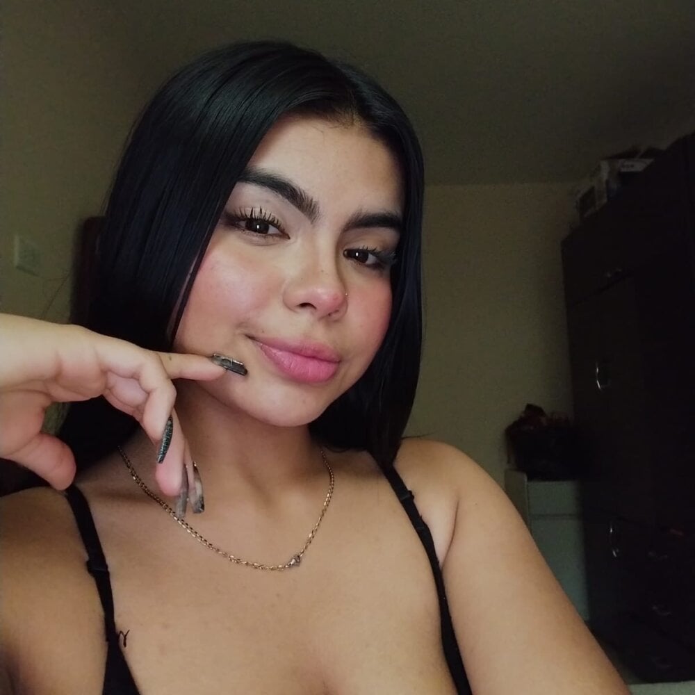 saray__jones profile
