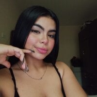 saray__jones's webcam live show