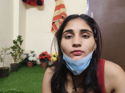 CH0Tl-CHUT private show