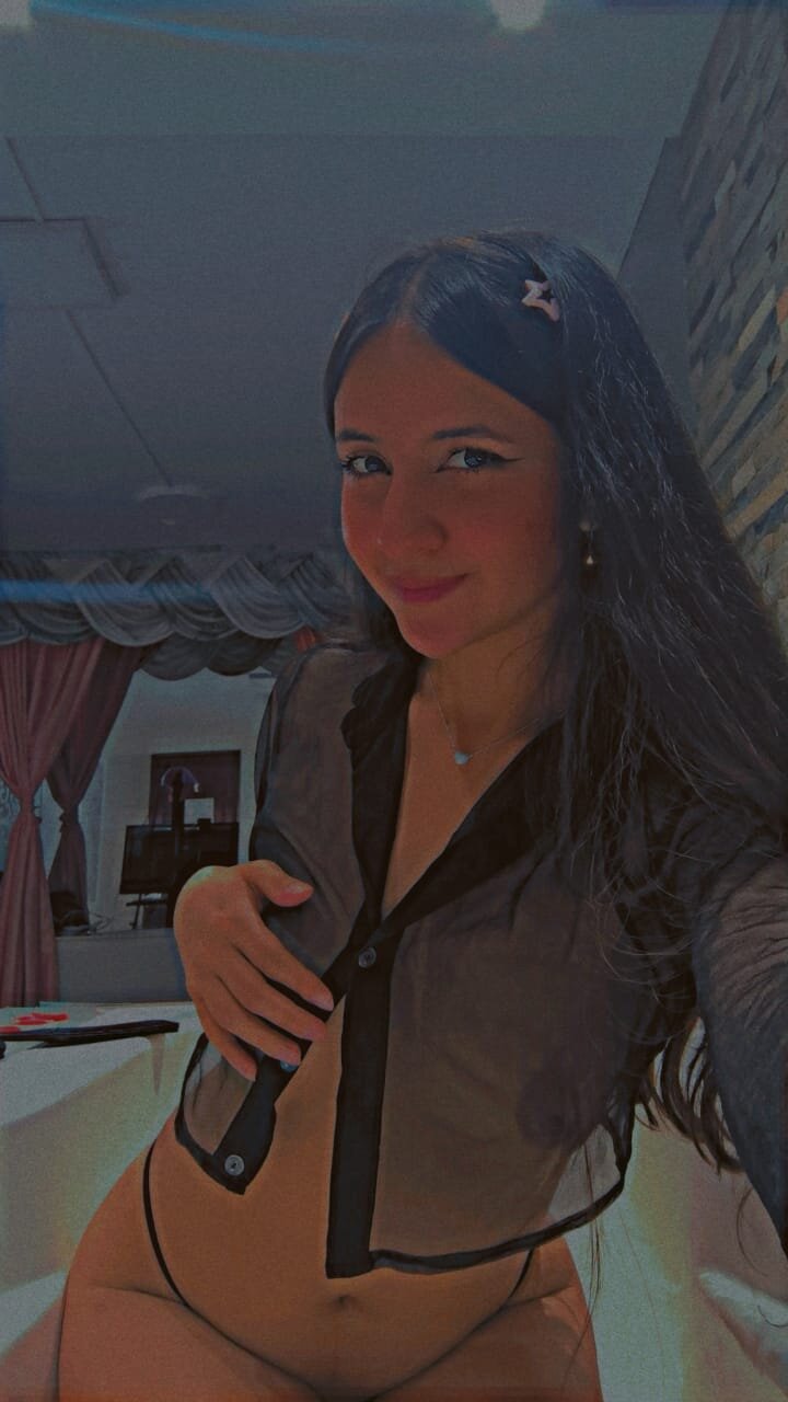 -Amyy-