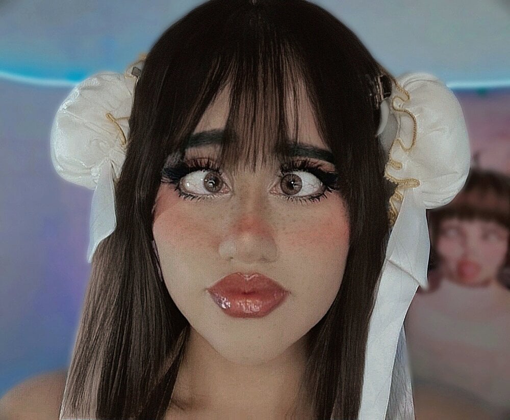 Live sex webcam photo for MiaMammie #290222081