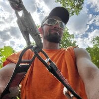 Treeclimber1991's Offline Chat Room