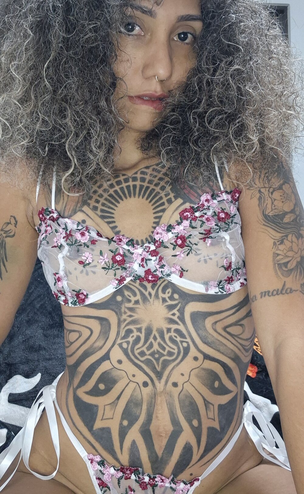 tucurly_latina profile