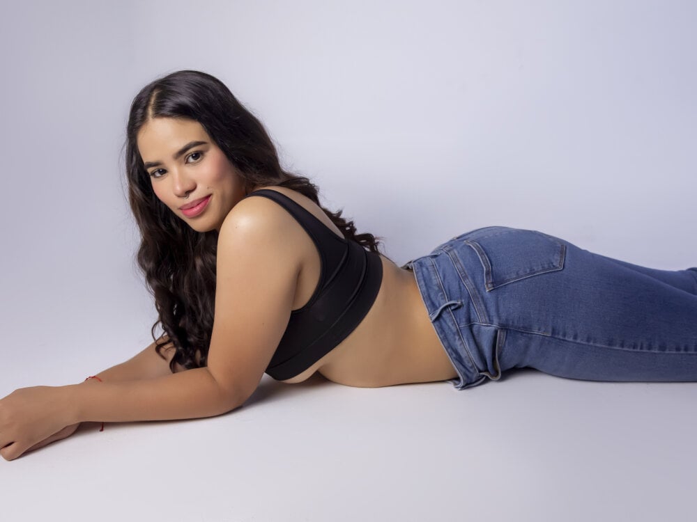 iluvcams.com tamaramartinez livesex profile in always-in-search-of-new-horizons cams