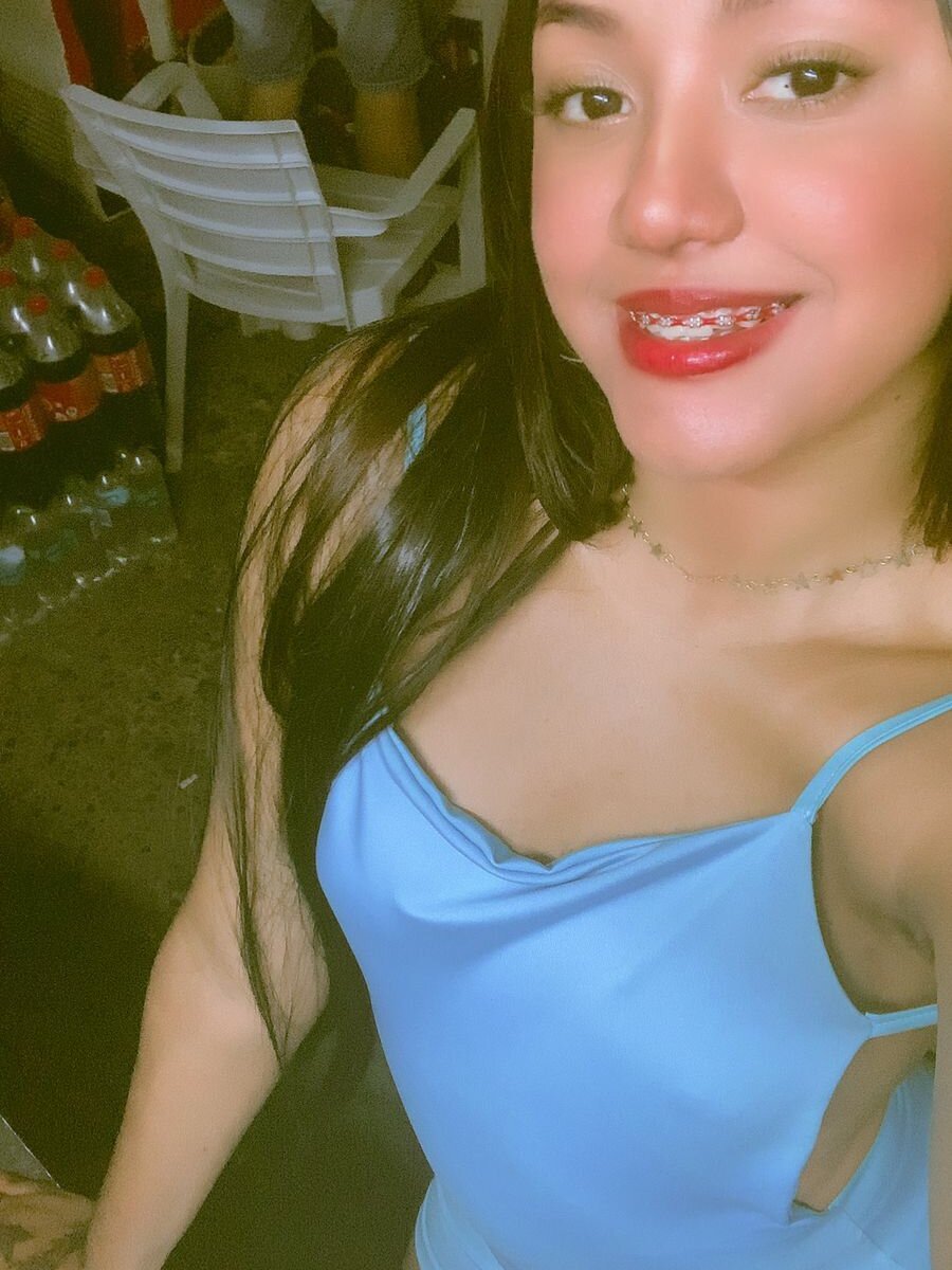 tyla_badgirl's Offline XXX Chat