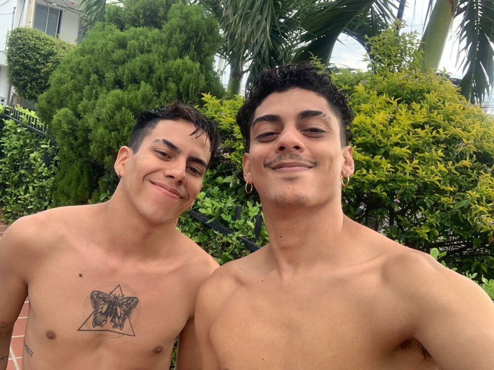 Live sex webcam photo for naughty_boys13 #289677130