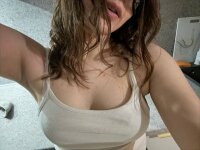 MissOffurhearluvv's Offline XXX Chat