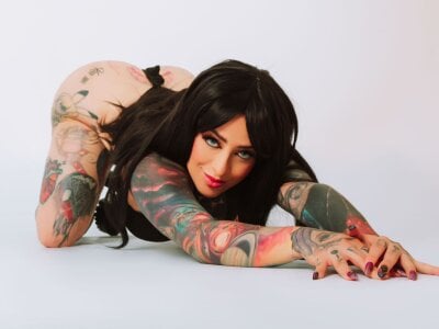 angelacianuro_ - curvy latin
