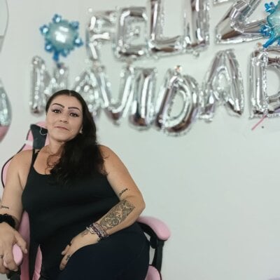 roxana986 🗝 free cam