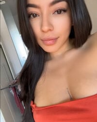 Saralove20's webcam live show