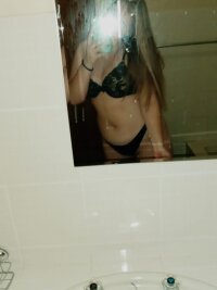 LollipopLadies01's Offline XXX Chat