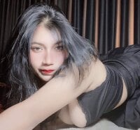 -Almira-'s Live Sex Cam Show