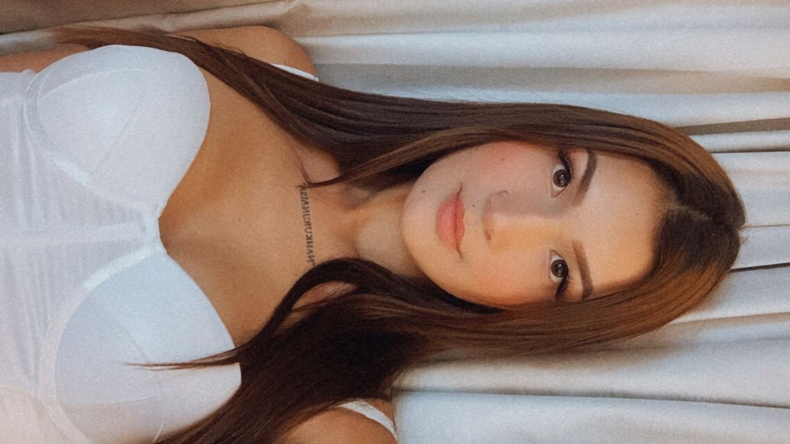 miacollins01