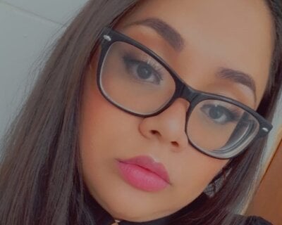 Roxelanagrey - Stripchat Girl 