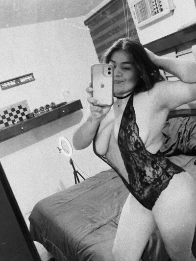 YatzilCruz 🕴 live online chat