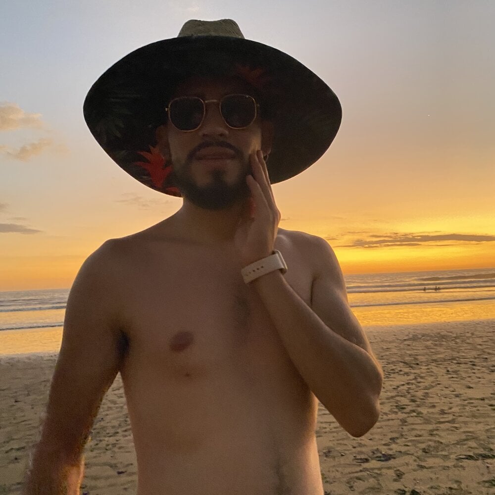 jonny0399_ from stripchat