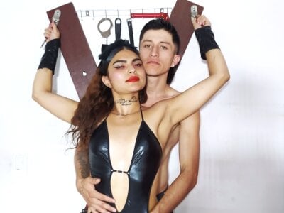 KendraAndChili - Stripchat Teen Blowjob Cam2cam Couple 