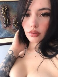 Hilary_well_'s Offline Chat Room