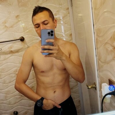 adult cam sex Emmanuel21 