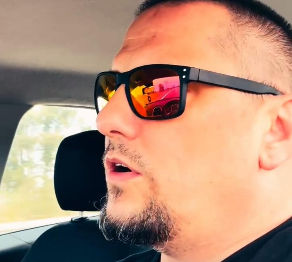 ChubbySexAddict79 profile