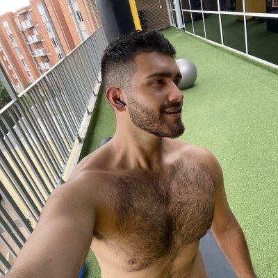 ryan_stone10 Live Cam on StripChat