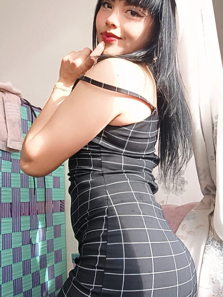 mega-camsex.com addysweet livesex profile in brown-hair cams