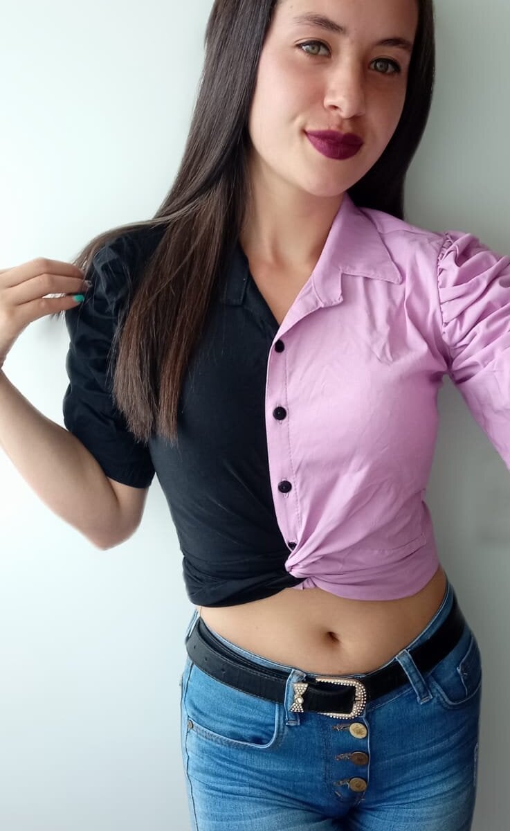 sexlivecamsites.com emma_jones_s livesex profile in small-tits cams