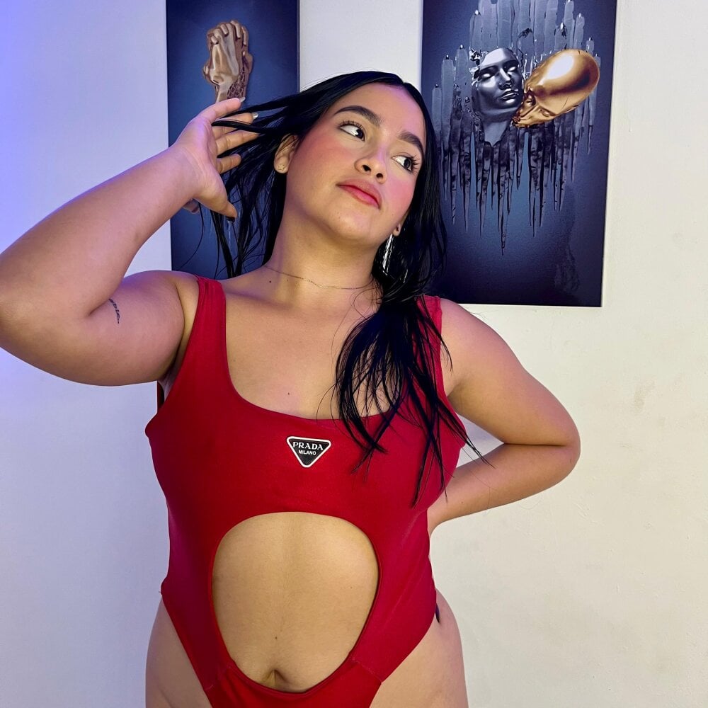 stripchat mia_vaaper_ webcam profile pic via onaircams.com