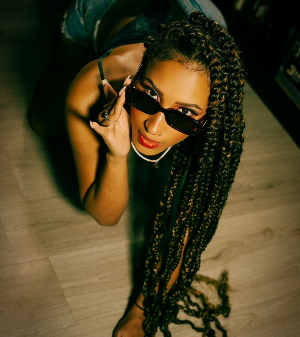 Live sex webcam photo for mulata_1ch #289973900